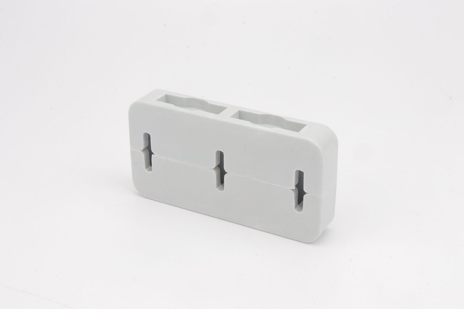 A low voltage three phase Distribution Cabinet busbar clamp insulator White DMC